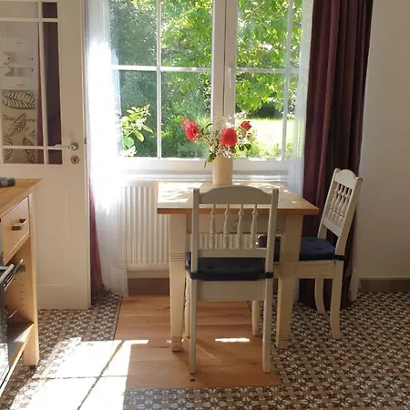 Purpur Haus Fuer Dich Alleine!