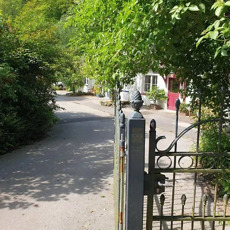 Purpur Haus Fuer Dich Alleine! Casa de Férias