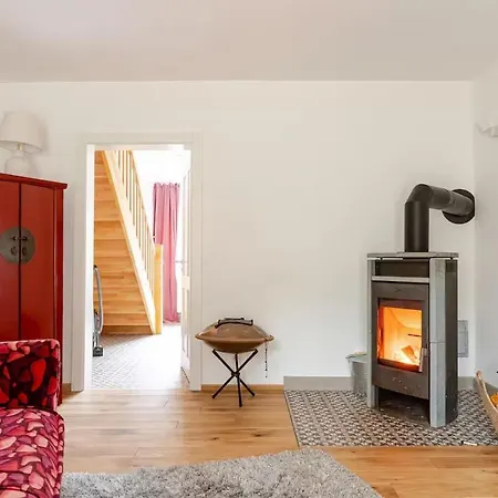 Semesterbostad Purpur Haus Fuer Dich Alleine! *