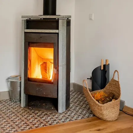 Purpur Haus Fuer Dich Alleine! Solingen