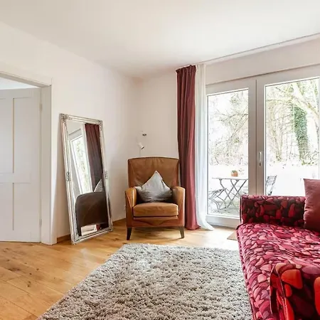 Purpur Haus Fuer Dich Alleine! Holiday home
