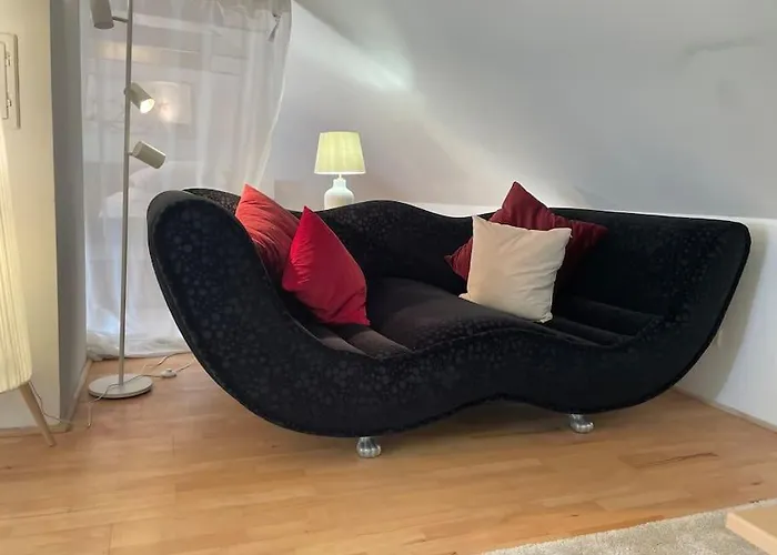 Purpur Haus Fuer Dich Alleine! * Solingen